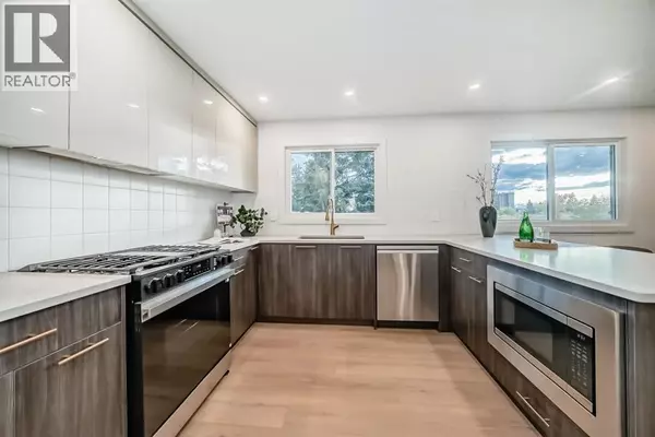 Calgary, AB T3A1H9,26 Dalgetty Place NW