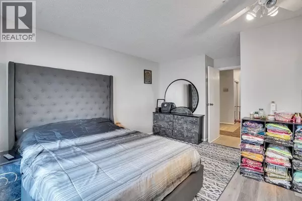 Calgary, AB T2E1P7,109, 110 20 Avenue NE