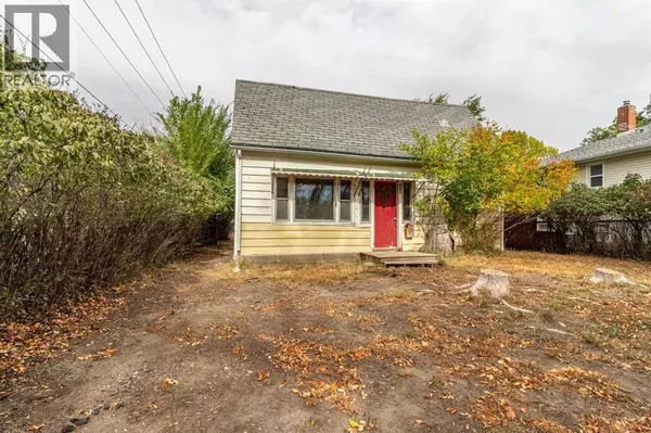 Medicine Hat, AB T1A6K6,178 3 Street NW