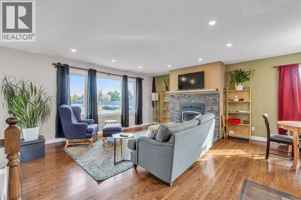 Calgary, AB T2J1B8,9883 Athens Road SE