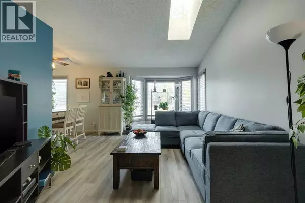 Calgary, AB T3G3E8,236 Hawkwood Boulevard NW