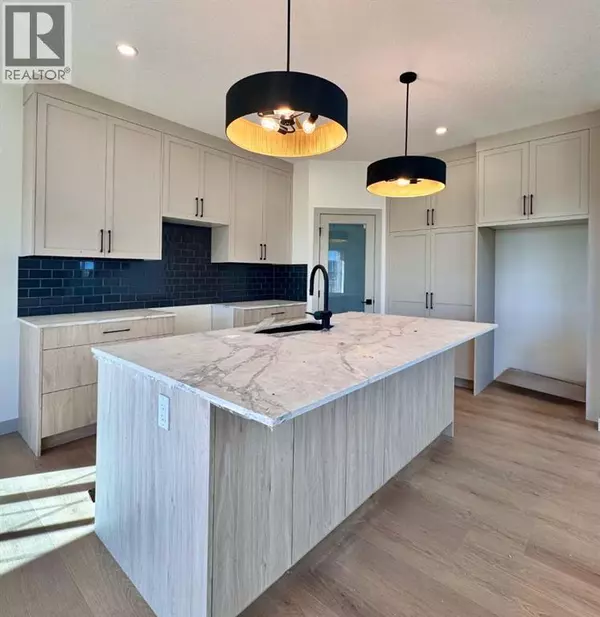 Langdon, AB T0J1X3,37 North Bridges Landing