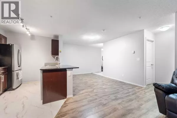 Calgary, AB T3J0S3,102, 15 Saddlestone Way NE