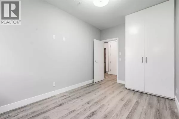 Calgary, AB T2T1C4,209, 1521 26 Avenue SW