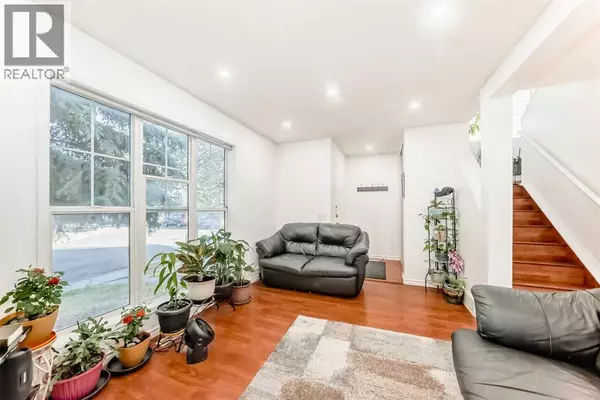 Calgary, AB T3A5L4,79 Hidden Crescent NW