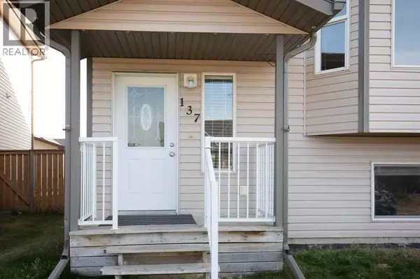 Blackfalds, AB T0M0J0,137 Rolling Hills Ridge