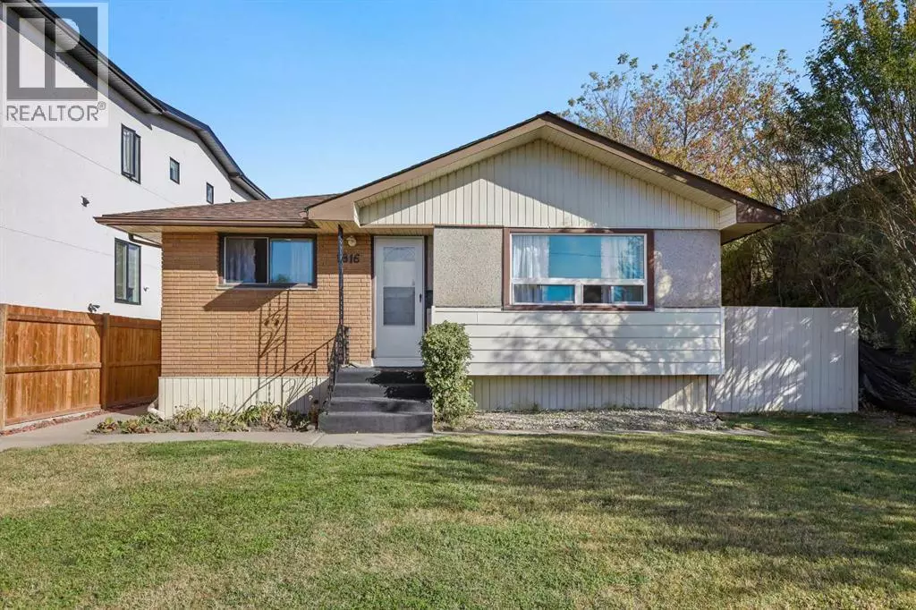 Calgary, AB T2B1E9,1816 42 Street SE