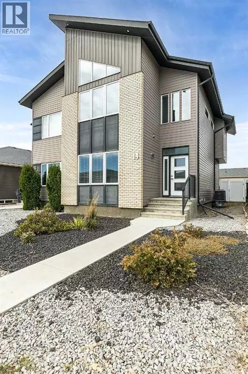 14 Somerset Road SE, Medicine Hat, AB T1B0G5