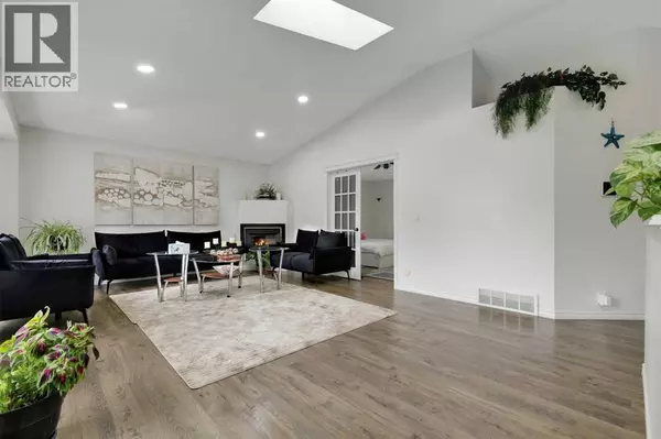 Calgary, AB T2A2A6,4716 Fordham Crescent SE