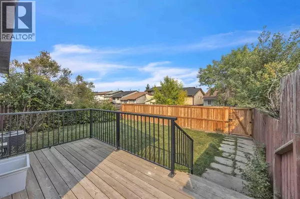 Calgary, AB T1Y4E2,124 Templeridge Close NE