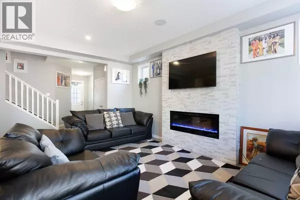 Airdrie, AB T4B5G7,158 Osborne Common SW