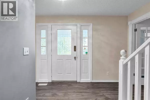 Calgary, AB T3L1B6,147 Scenic Way NW