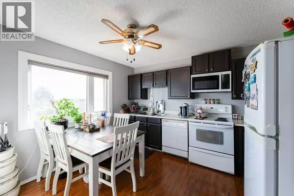 Calgary, AB T3K3g5,14 Macewan Park Road NW