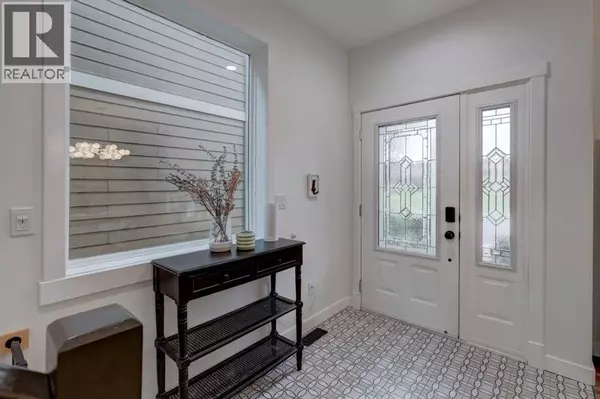 Calgary, AB T3B1N4,7312 34 Avenue NW