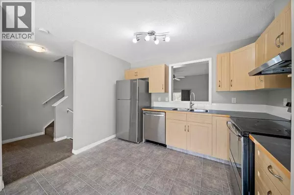 Calgary, AB T2Z4T2,213 Copperfield Lane SE