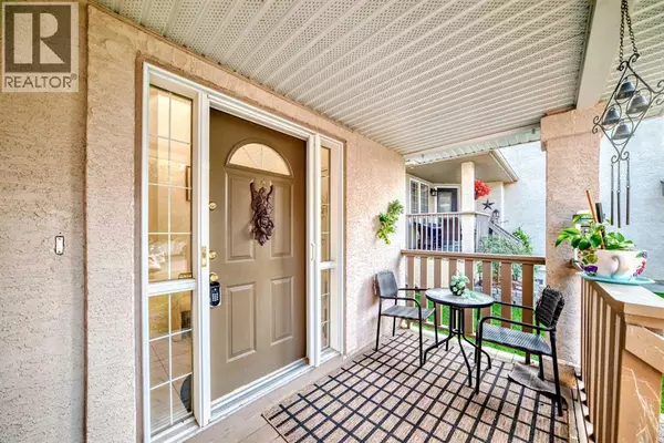 Calgary, AB T2Z3R3,82 Mt Gibraltar Heights SE