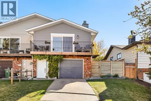 8 Cascade Place, Cochrane, AB T4C1G6