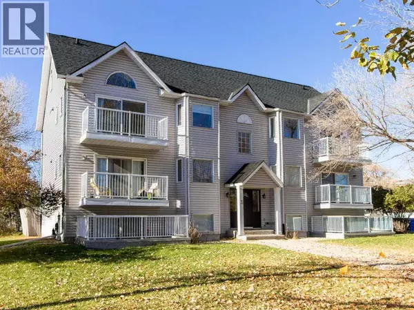 3 Alberta Avenue, Okotoks, AB T1S1J3