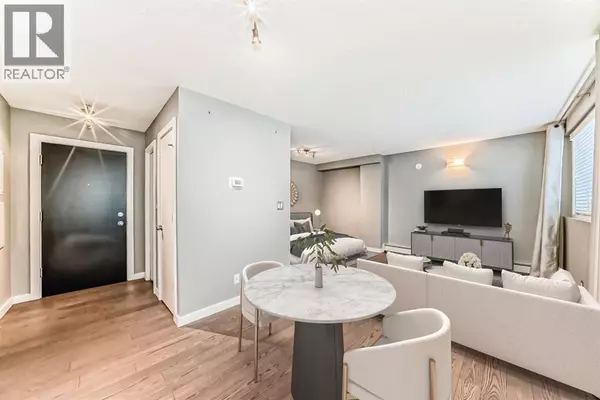 Calgary, AB T2S0J9,103, 120 24 Avenue SW