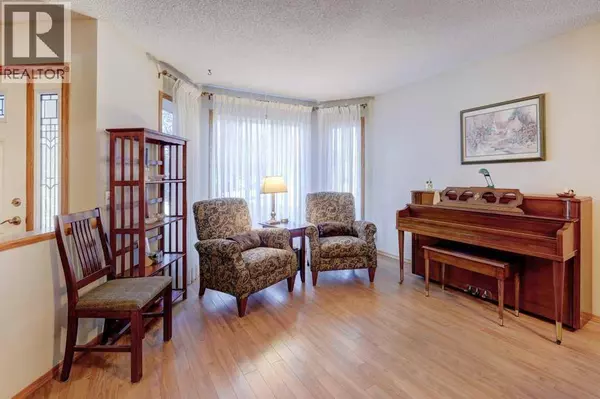 Airdrie, AB T4A2B8,2423 Morris Crescent SE