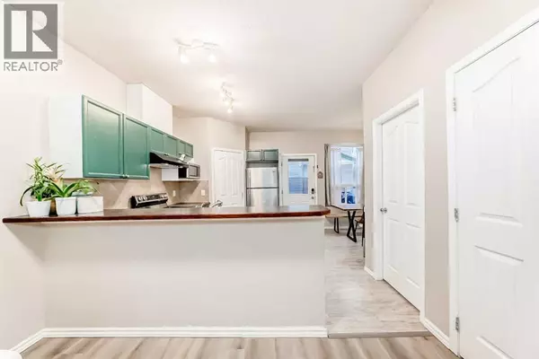 Airdrie, AB t4b0l1,402, 2066 Luxstone Boulevard SW