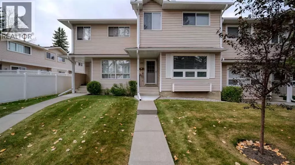 Calgary, AB T2W4Z5,135 Woodsman Lane SW