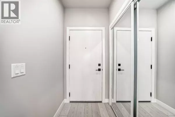 Calgary, AB T2N5G5,206, 110 18a street nw