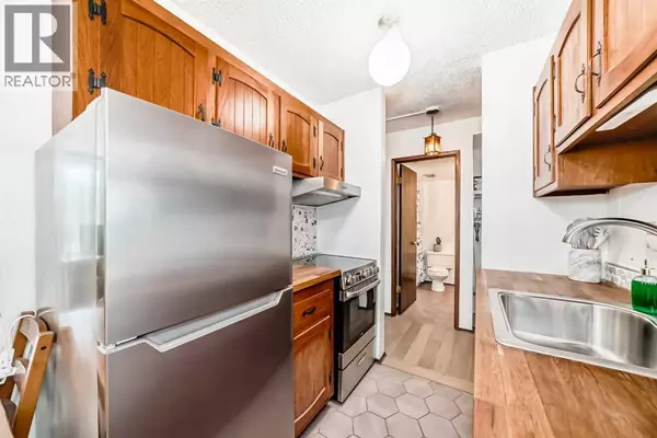 Calgary, AB T2V0H5,305, 635 57 Avenue SW