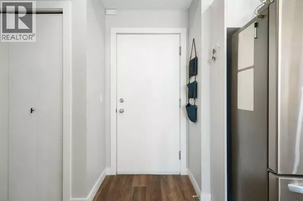 Calgary, AB T2R0S6,303, 1000 15 Avenue SW