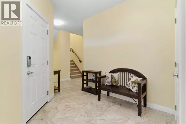 Calgary, AB T3P0K2,171 Evanswood Circle NW