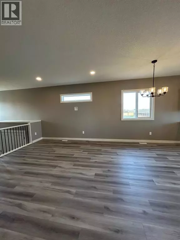 Grande Prairie, AB T8V6A7,11306 107 Avenue