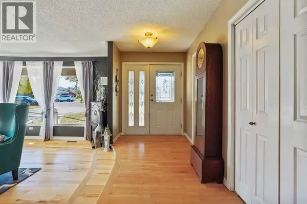 Raymond, AB T0K2S0,121S 100W