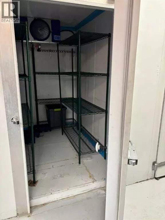 Calgary, AB T2W4N5,11241, 11241 30 Street SW