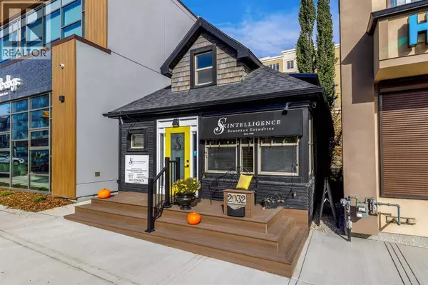 Calgary, AB T2T2C3,2032 34 Avenue SW