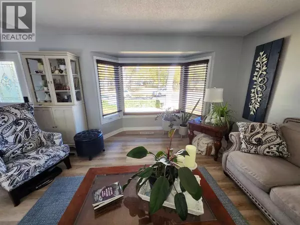 Calgary, AB T2H1R6,8555 Addison Place SE