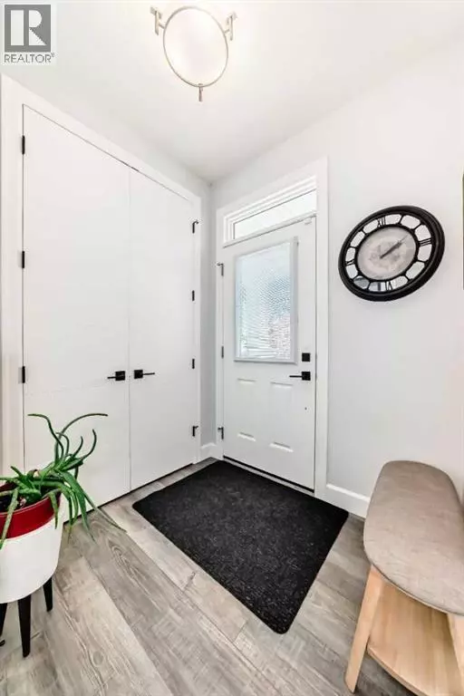 Calgary, AB T2X4S4,404 Yorkville Avenue SW
