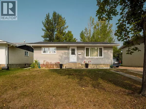 9624 82 Avenue, Grande Prairie, AB T8V4L7
