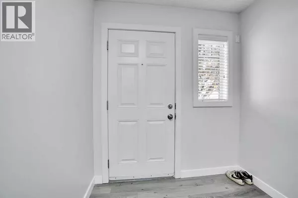 Calgary, AB T3K0T1,137 Pantego Lane NW