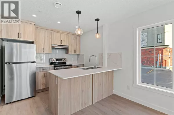 109, 156 Park Street, Cochrane, AB T4C2B8