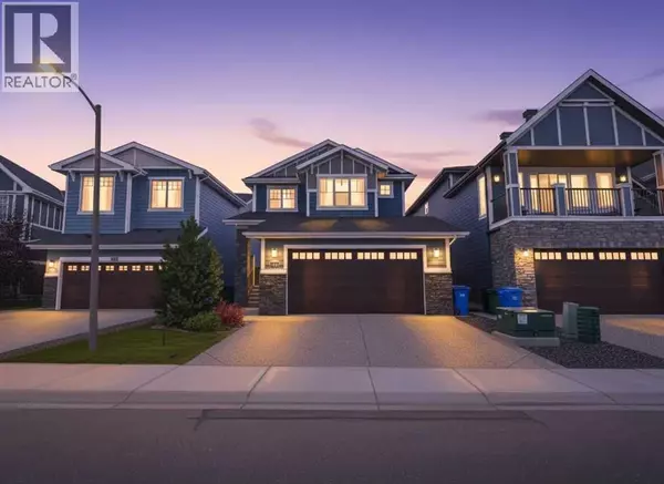 18 West Grove Mews SW, Calgary, AB T3H2B1