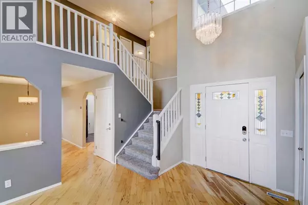 Calgary, AB T2Z2M4,435 Douglas Ridge Mews SE