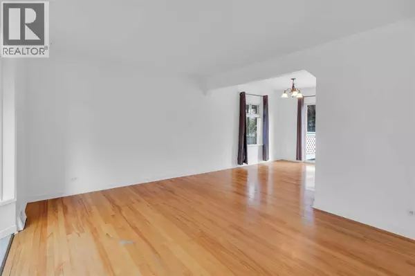 Calgary, AB T2M3W6,2412 22 Street NW