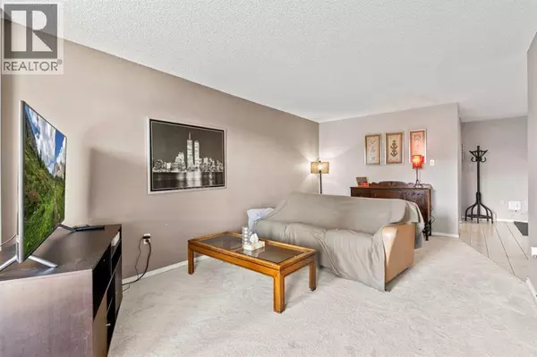704, 718 12 Avenue SW, Calgary, AB T2R0H7