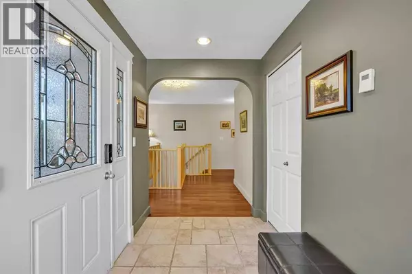 Calgary, AB T3H3B5,5712 Dalcastle Crescent NW