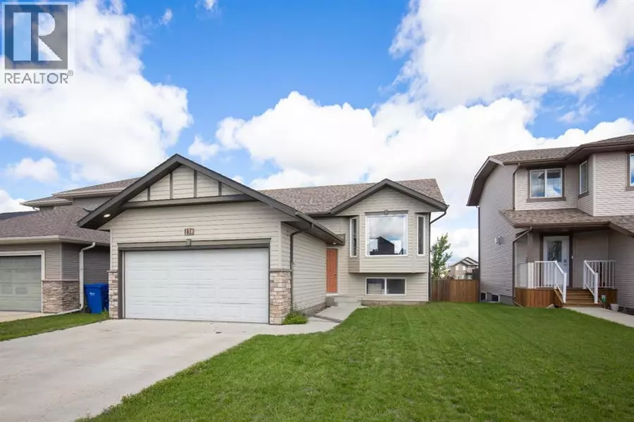 130 Larsen Crescent, Red Deer, AB T4R0J3