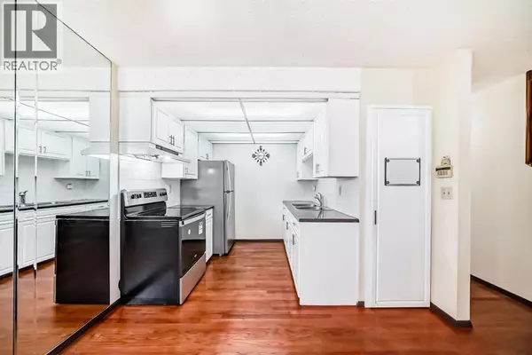 Calgary, AB T2A5Z8,93, 6100 4 Avenue NE