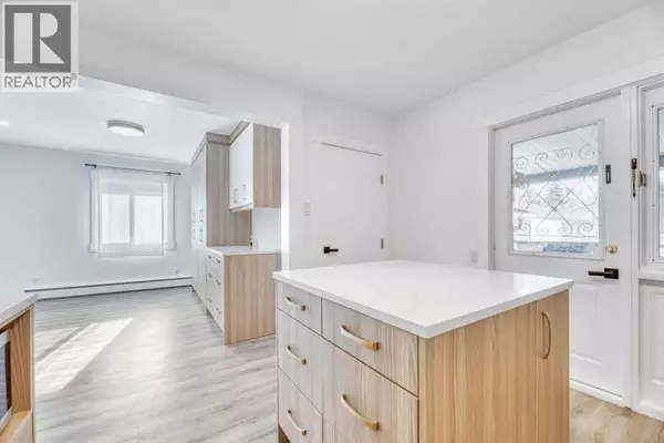 Calgary, AB T2V1G1,7207 7 Street SW