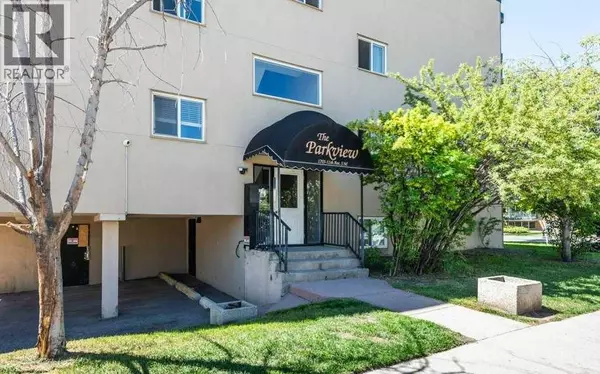 43, 1703 11 Avenue SW, Calgary, AB T3K1J5