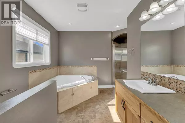 Red Deer, AB T4R0A7,178 Inkster Close