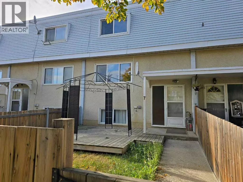 Peace River, AB T8S1G6,7, 8808 96 Street